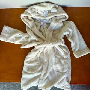 Cozy cream colored unicorn robe that sparkles! Size 6 Gap.